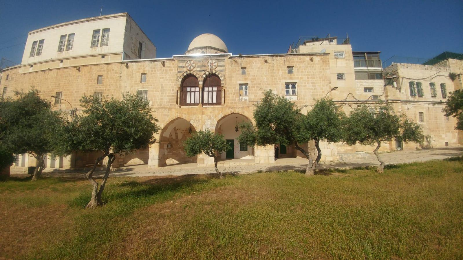 المدرسة المنجكية