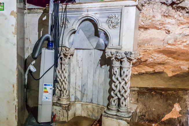 محراب أيوبي