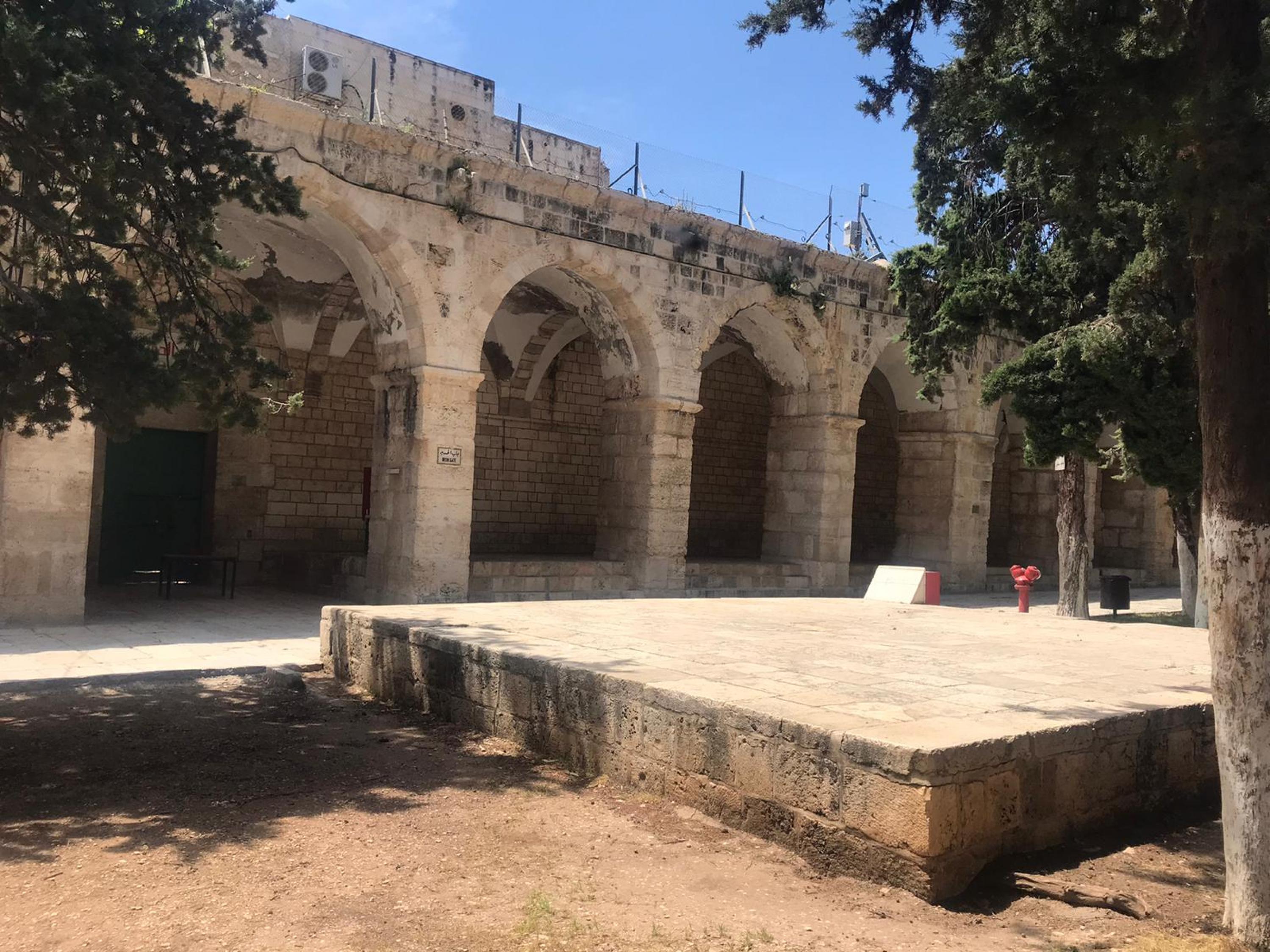 مصطبة باب الحديد